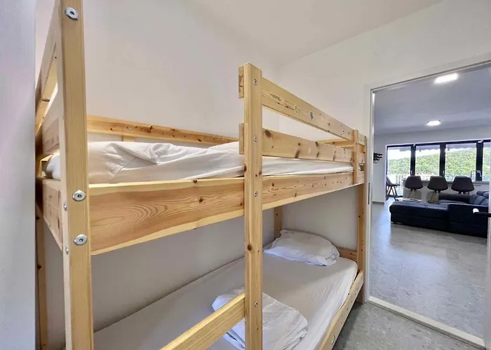 Apartment In 45259