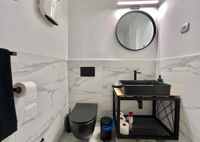 Apartment In 45259